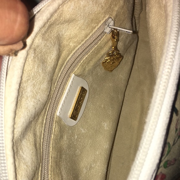 Vintage Gucci Flora Crossbody - Picture 7 of 8